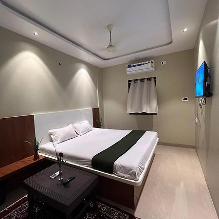 Hotel Sun Lodging Bhiwandi Екстериор снимка